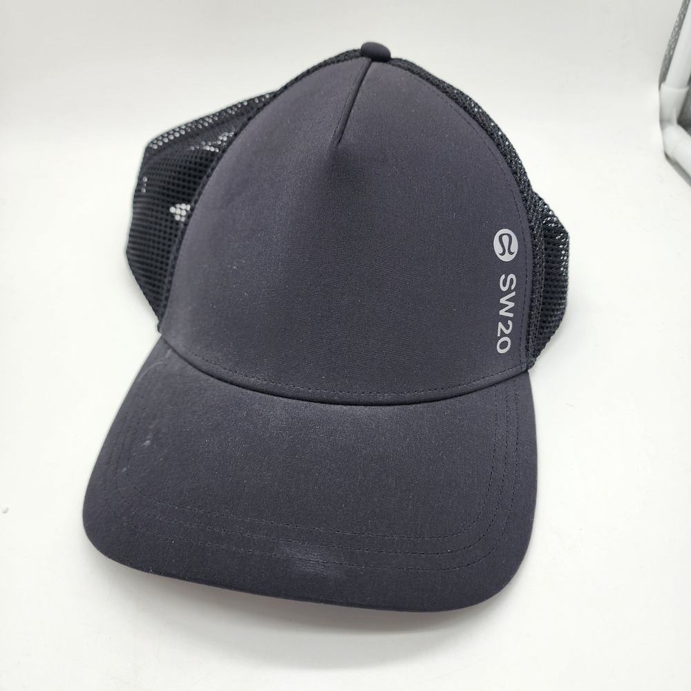 lululemon SeaWheeze SW20 Trucker Hat Unisex M/L Black Mesh Running Cap